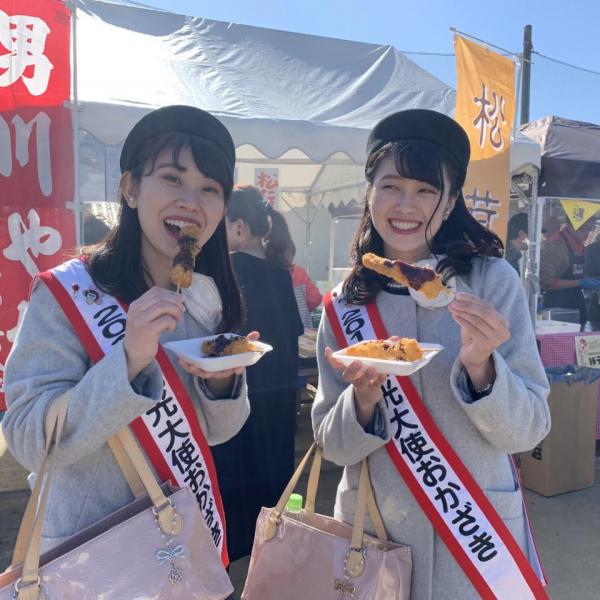 2019観光大使おかざき　鶴田百代（左）　古林かなみ（右）