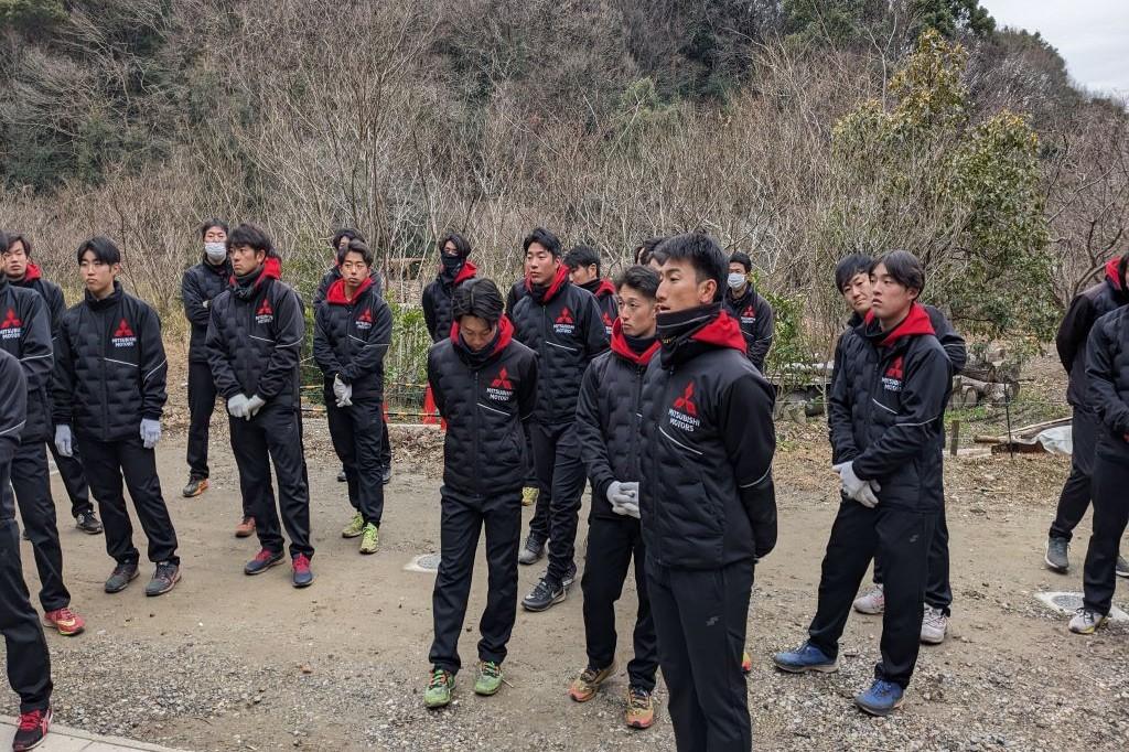 三菱自動車岡崎公式野球部が里山整備に参加しました