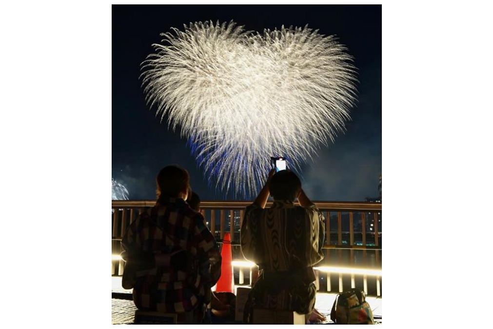 【2024観光大使おかざき】夏の夜空を彩る花火