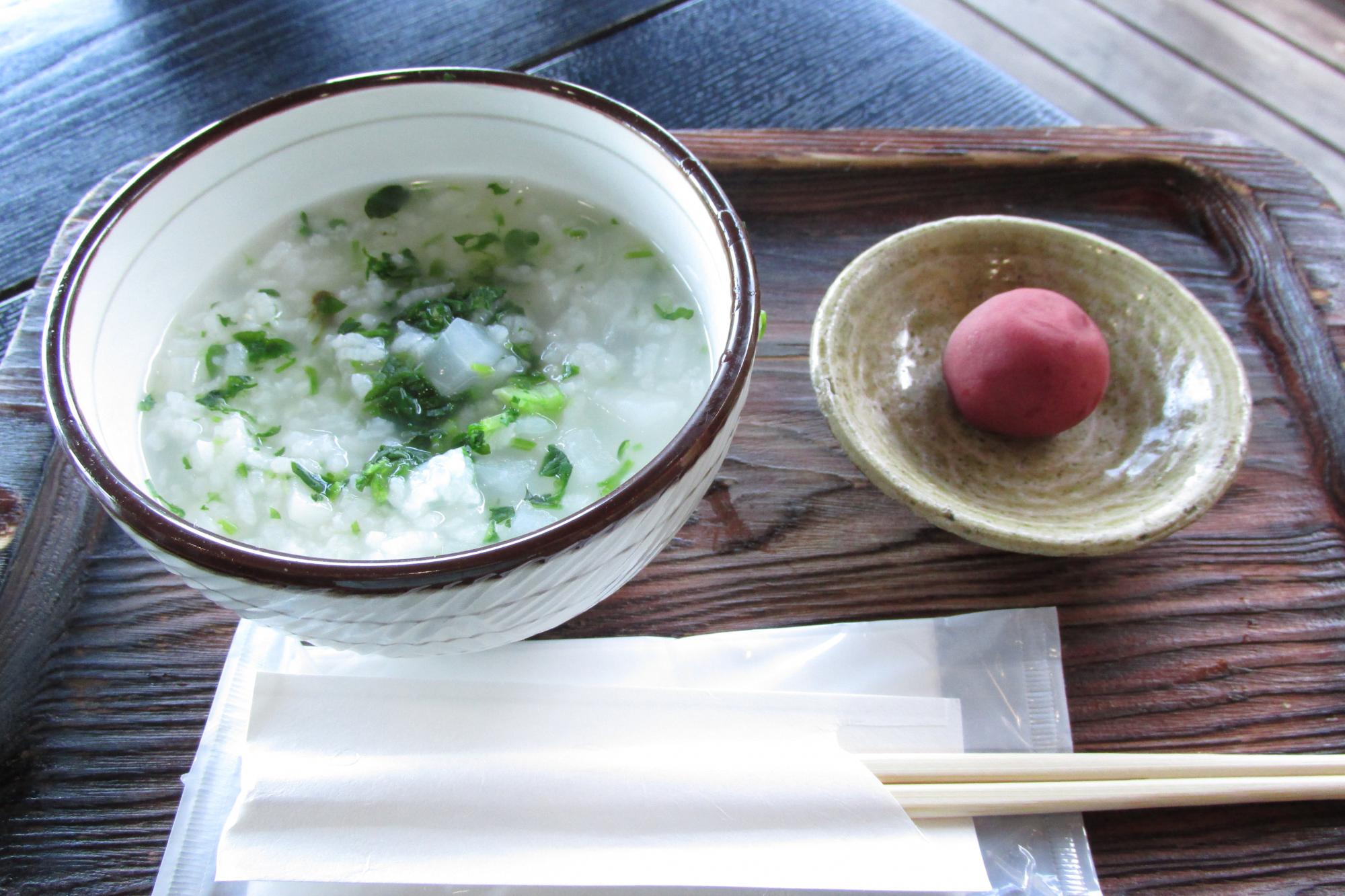 2025年1月7日（火）に金鳳亭で「七草がゆ」を限定販売します！