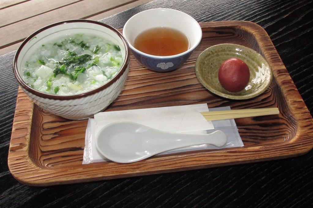 2026年1月7日（水）に金鳳亭で「七草がゆ」を限定販売します！