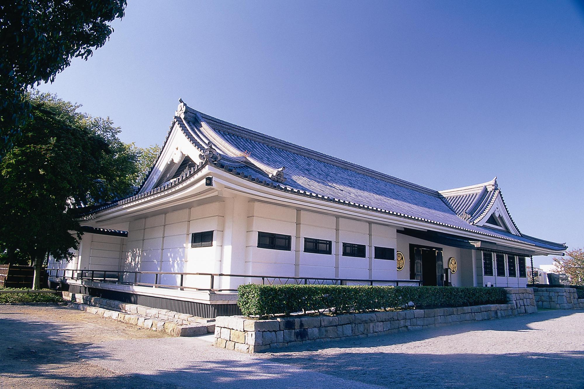 三河武士のやかた家康館は工事休館いたします。