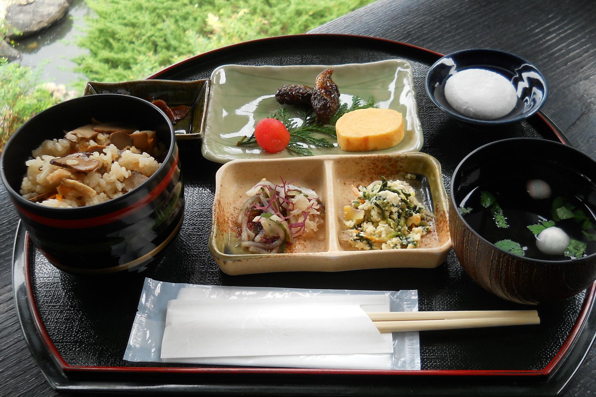 9月5日(土)から金鳳亭秋のメニュー【松茸ごはん】に変わります！