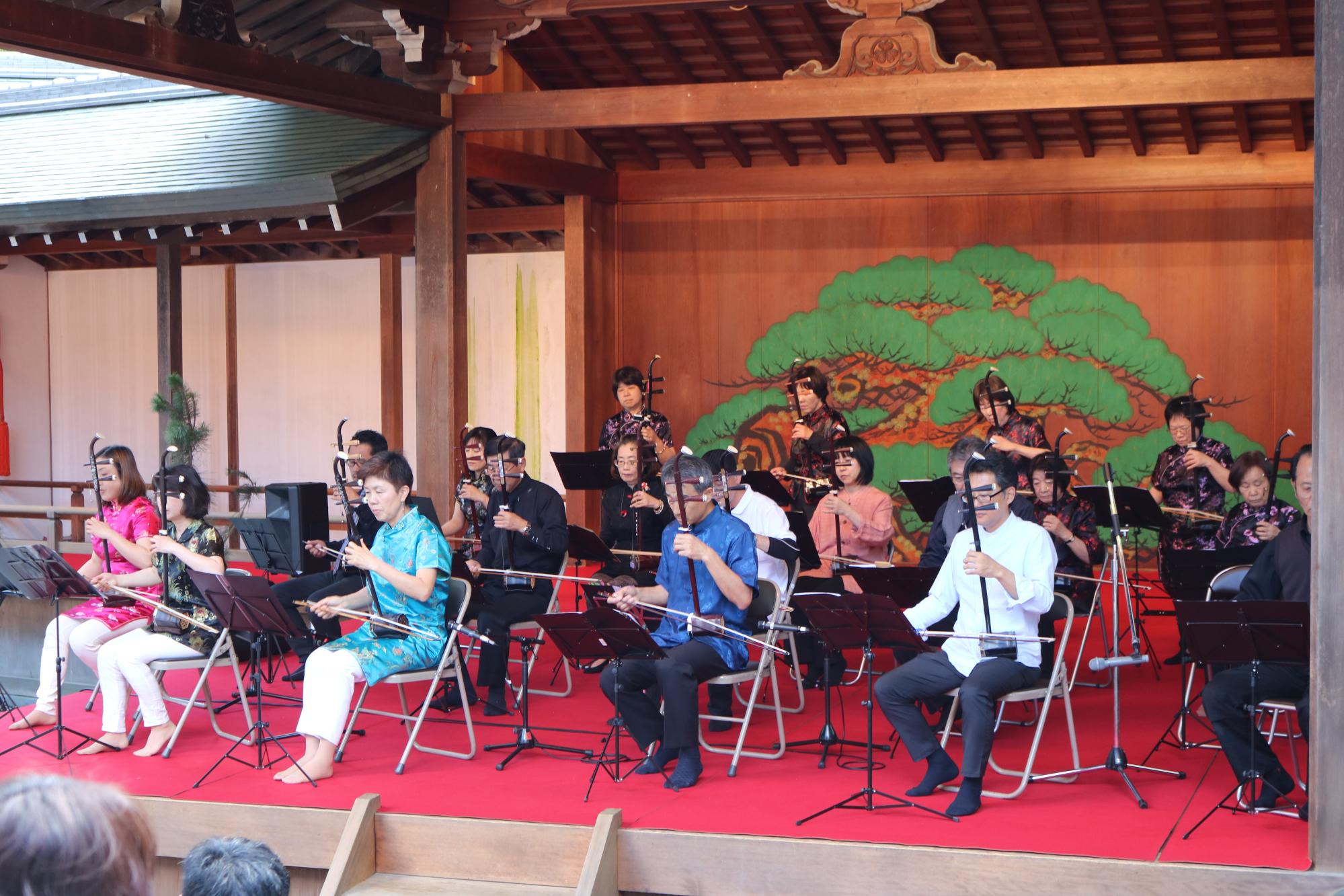 岡崎城二の丸能楽堂「二胡演奏会」を開催します！
