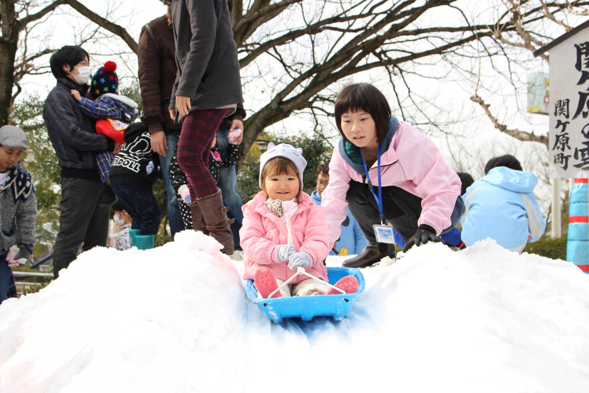 雪と遊ぼうin南公園