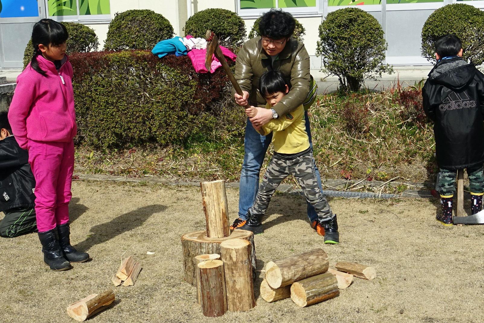 親子でワクワク森しごと第2弾！ロケットストーブ作り＆薪割り体験をしました。