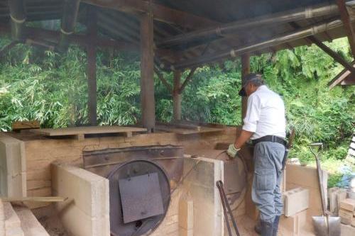 「本格炭焼き体験（二日間）／森のこだま（炭焼きの会）」を実施します！！