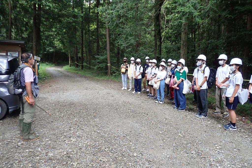 愛知県内の高校生が北山湿地の保全作業を行ってくれました！