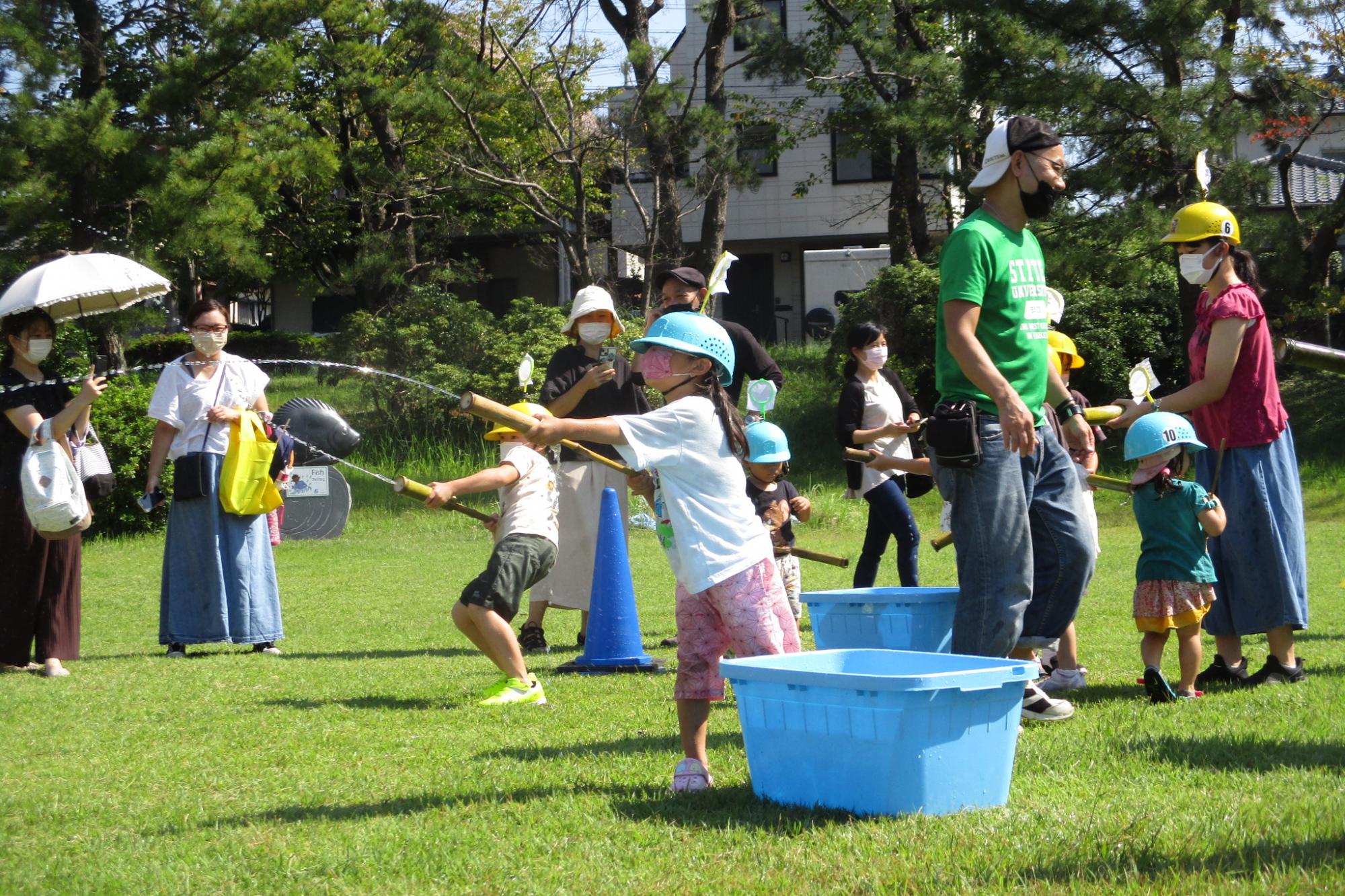 2023年8月11日（金・祝）に南公園で納涼！氷柱・水遊び体験を行います！