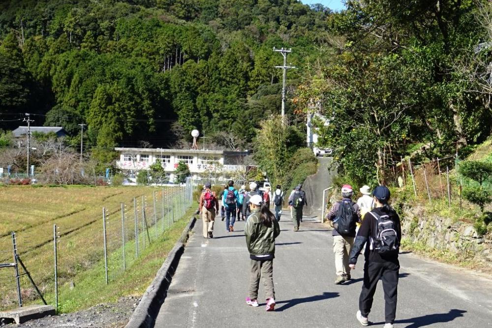 ホタル学校が見えました