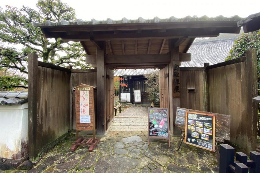 奥殿陣屋の書院は、懐かしさいっぱいの素敵な空間。