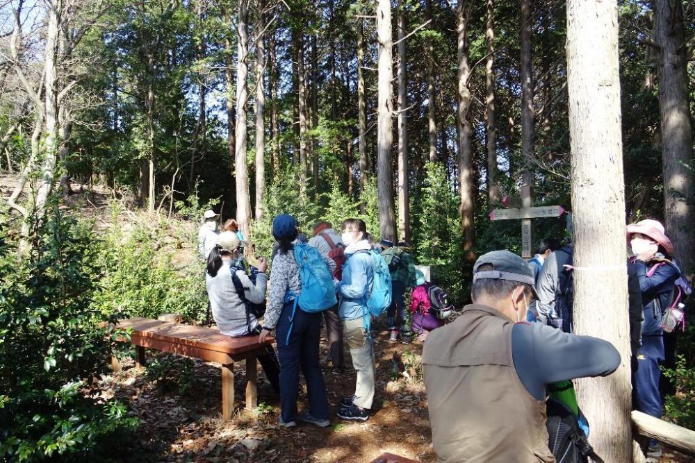 愛宕山山頂でしばらく休憩を取りました！