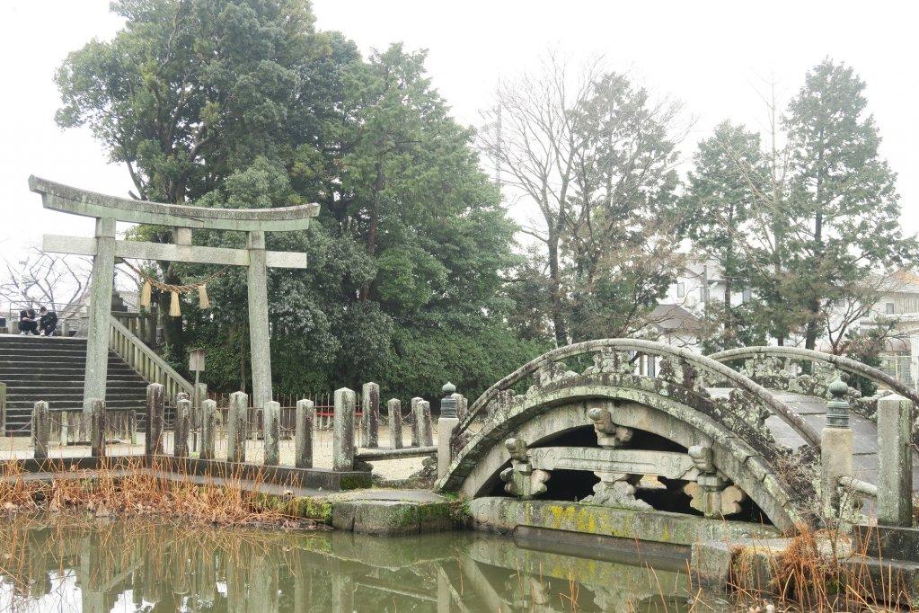 石鳥居と神橋