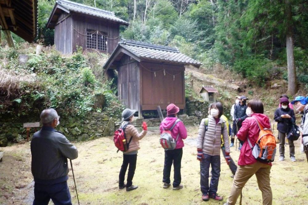 「神明宮」へ到着！ホタル学校まであと少し。