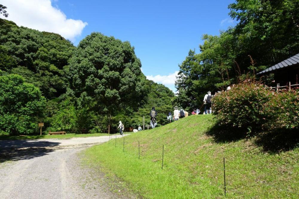 さあ、管理棟から出発！