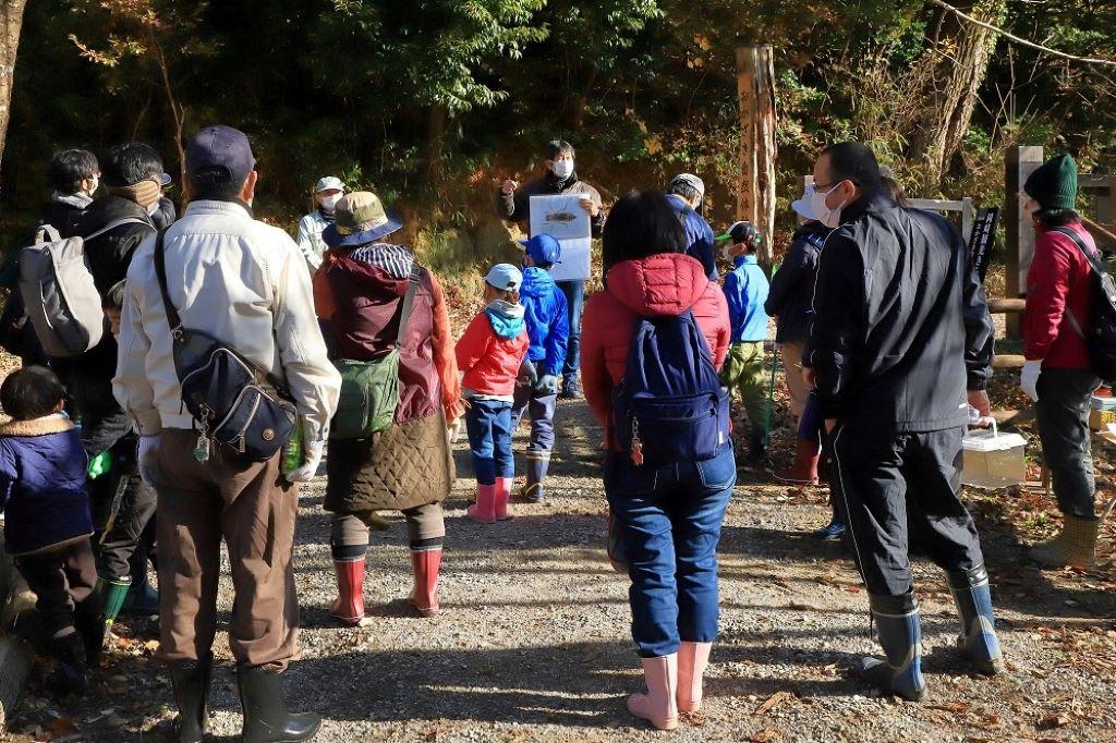 先生の興味深いお話にみなさん引き込まれます