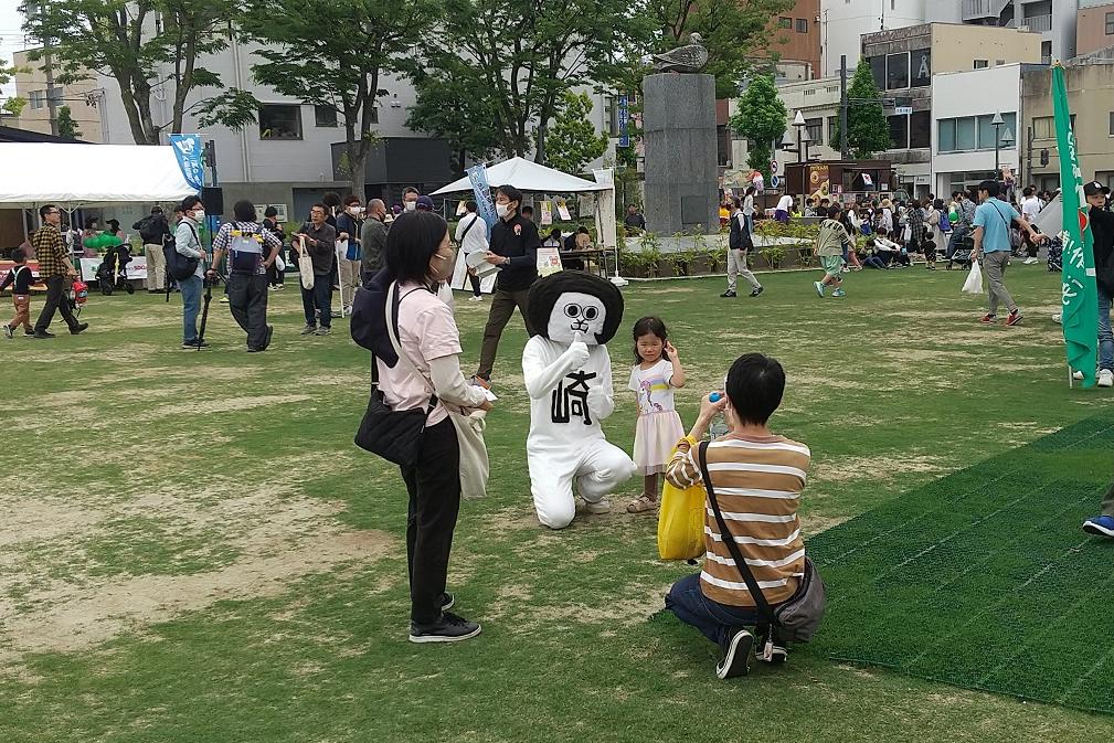 今年もオカザえもんを探して一緒にパチリ！