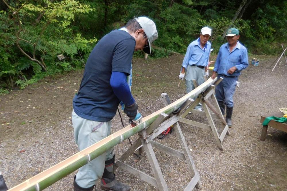 仕事人が細部まで仕上げます