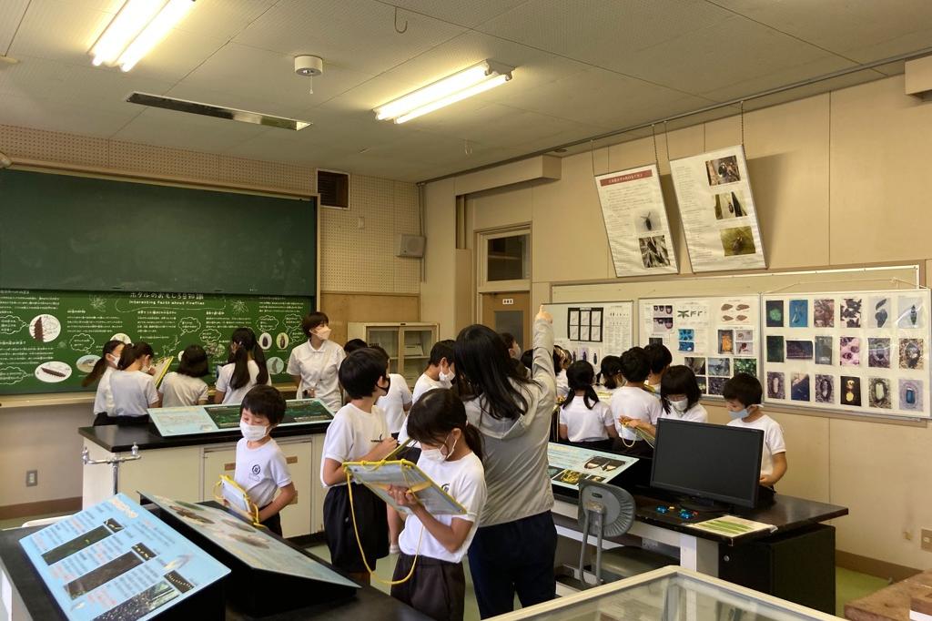 ホタル学校で環境教室