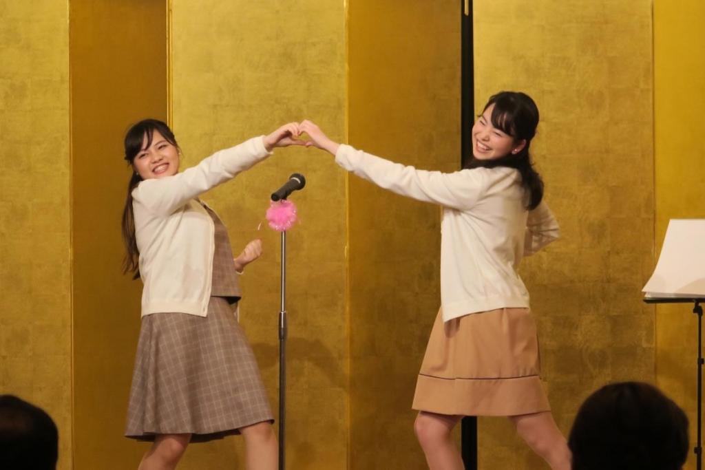 お国自慢トップバッター。　さて、私たちは一体何をしているでしょうか？笑