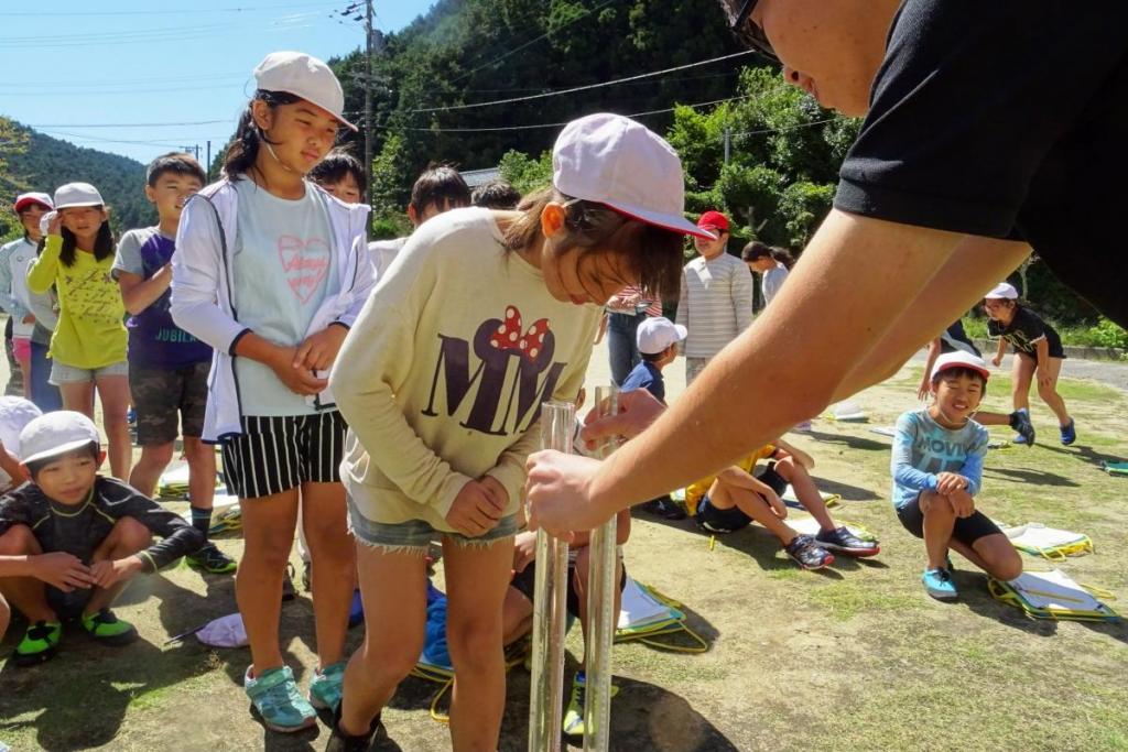 鳥川、男川、寺前川など様々な川の水を比較します