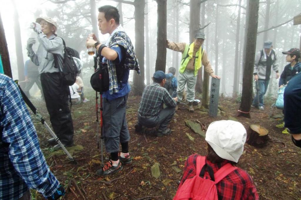 音羽富士山頂に到着！