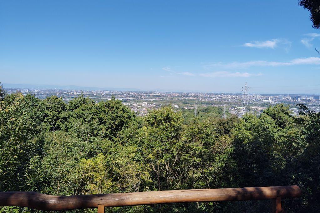 四阿デッキ（名古屋駅ビルや湾岸トリトンも）