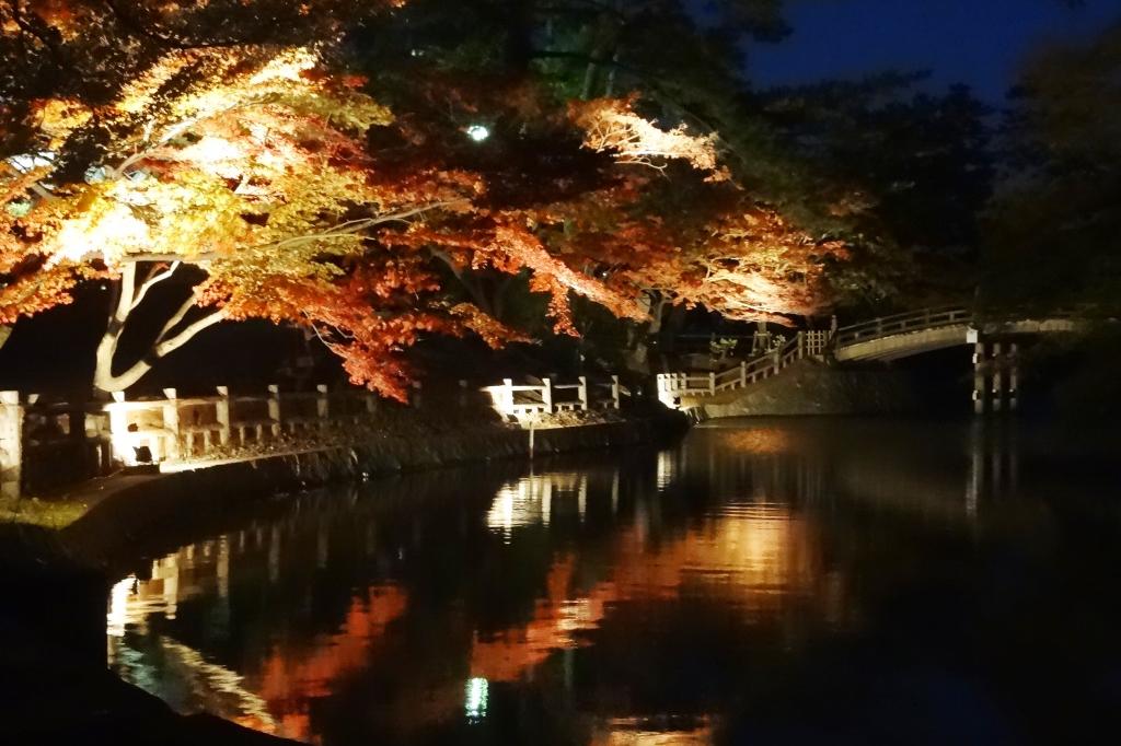 すみません、夜景の撮り方がいまいち・・。