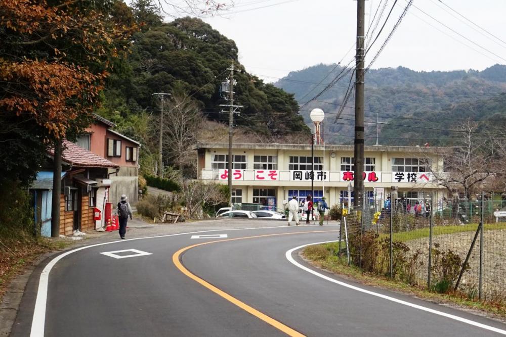 お昼前にはホタル学校に到着。お疲れ様でした