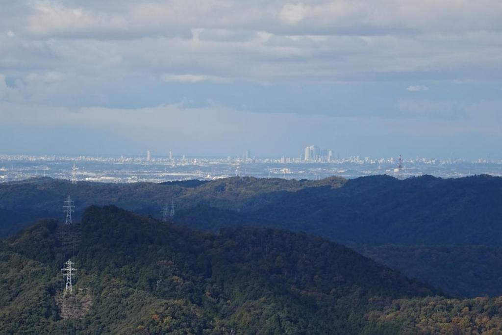 水晶山鉄塔より名古屋方面を望む