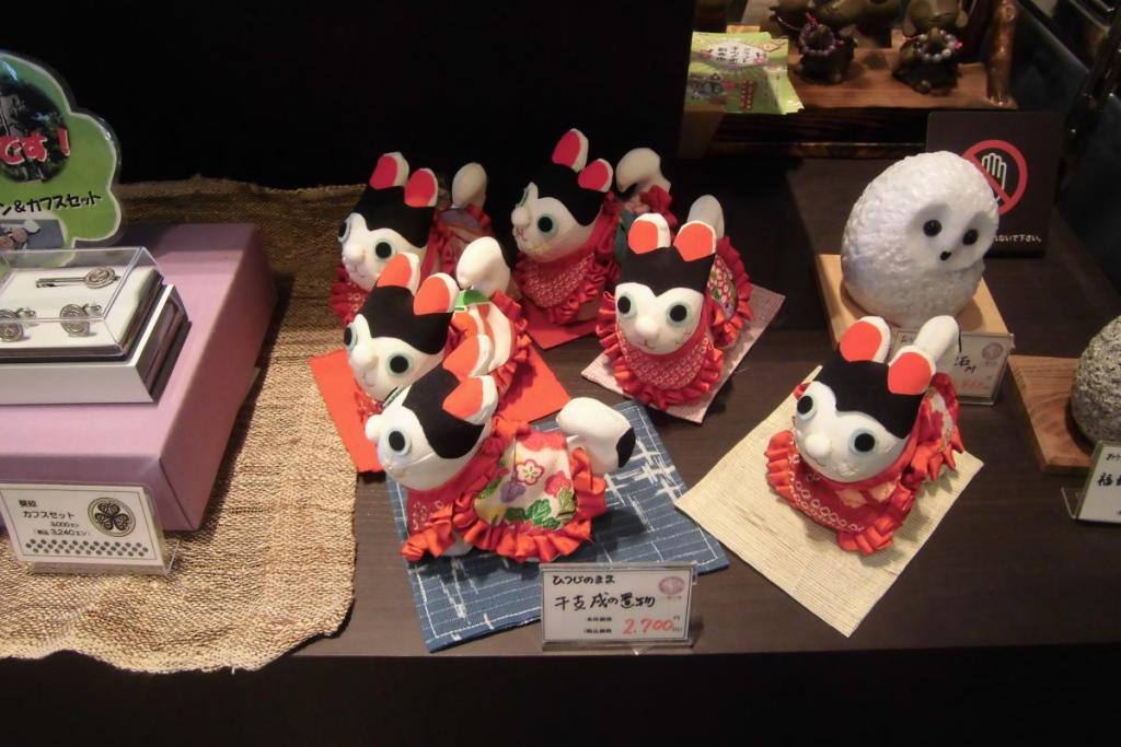 道の駅「藤川宿」で販売している置物です！
