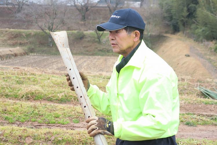 以前栽培に使われていたパイプ。試行錯誤で良いものを作っていらっしゃいます