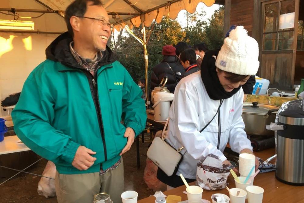 コーヒーのふるまい（山留舞会）