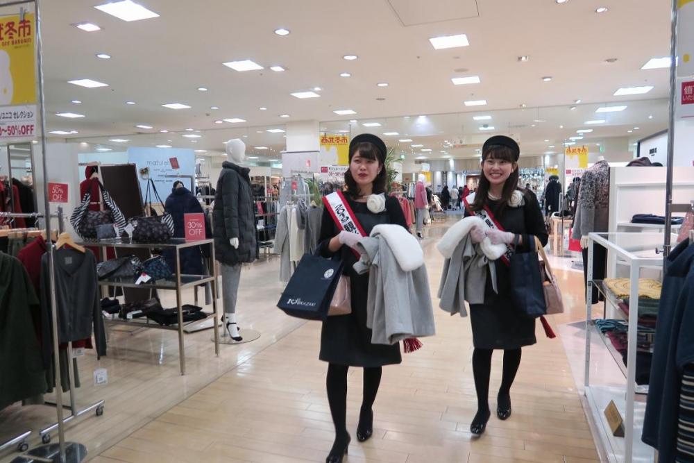 店内ではお客様からお声をかけていただきました☆