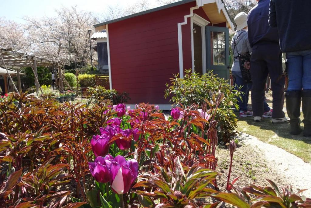 かわいらしい小屋が目印