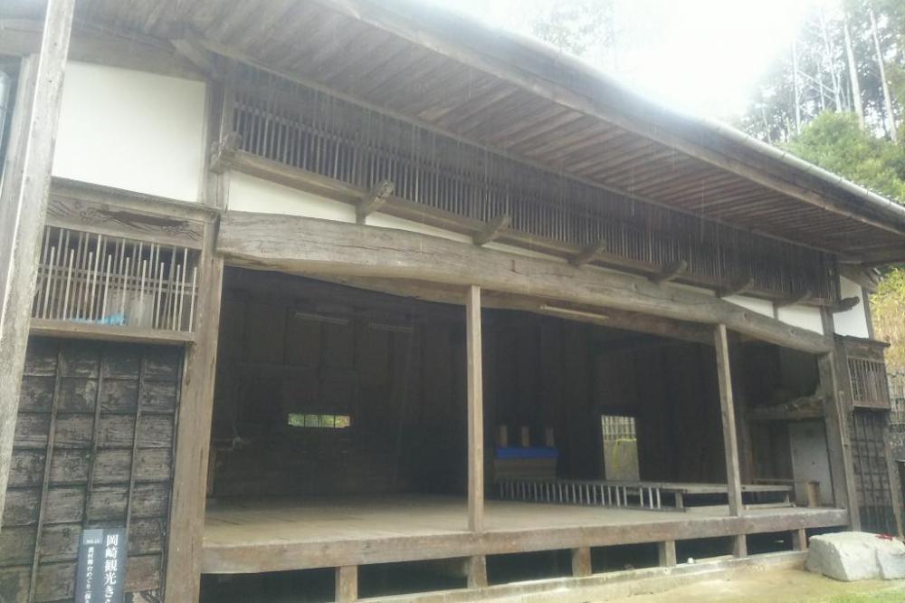 保久八幡宮舞台