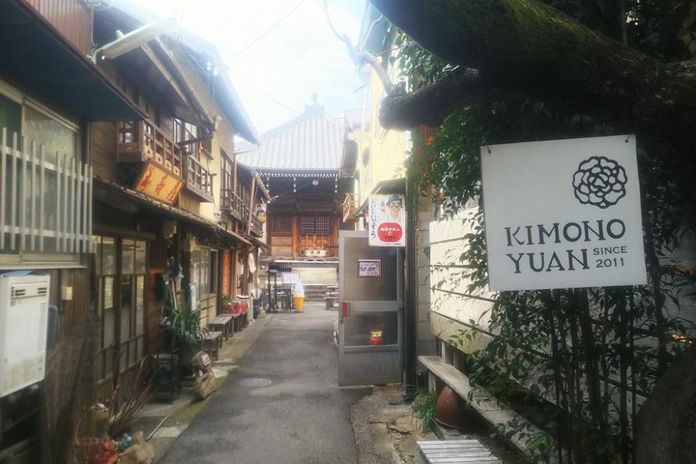レトロな雰囲気ただよう松應寺横丁
