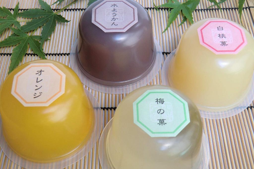 甘さ抑えめ水ようかんなど・游清流／1個300円（税別）