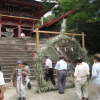 六所神社「夏越しの大祓い（輪くぐり神事）」
