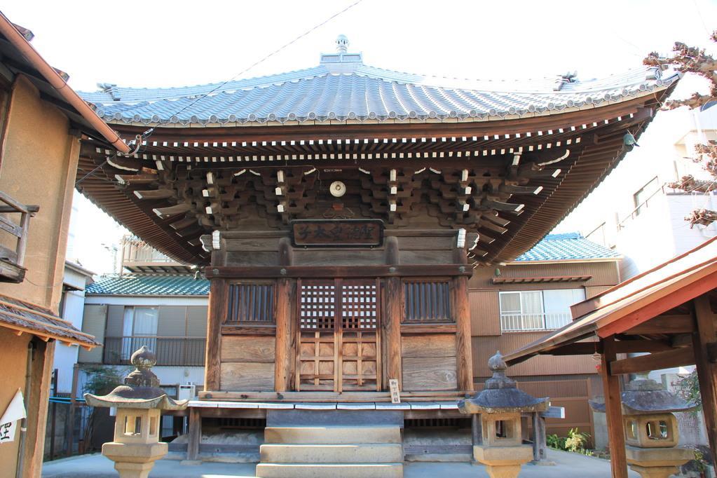松應寺太子堂