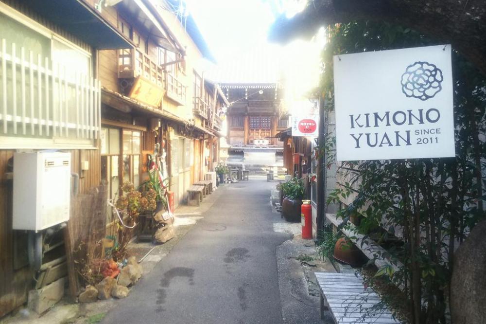 昭和レトロな雰囲気の松應寺横丁