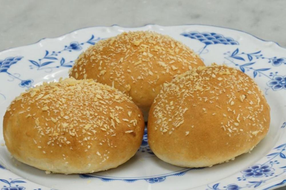 四季パン工房／米粉おかざきカレーパン