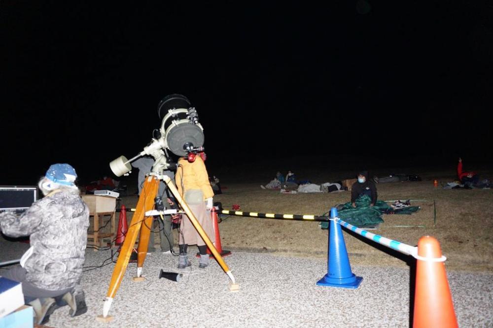 口径28センチの天体望遠鏡