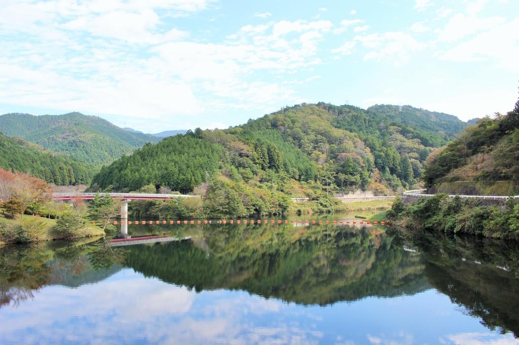 雨山ダム 見どころ 施設紹介 水とみどりの森の駅 岡崎おでかけナビ 岡崎市観光協会公式サイト