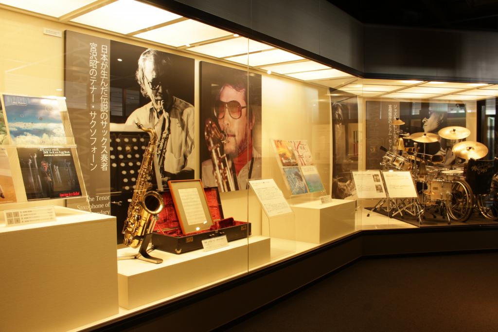 内田修ジャズコレクション 展示室
