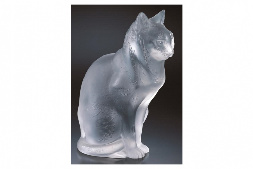 置物《座るねこ》1932年、北澤美術館所蔵、撮影：清水哲郎
