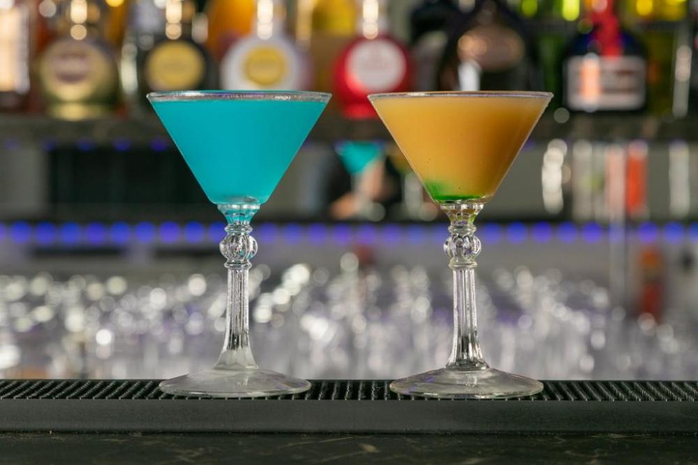 カクテルは定番の物からオリジナルカクテルまで幅広くご提供できます