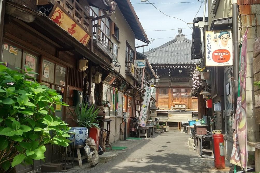 松應寺横丁　　※お寺境内での食べ歩き、住宅エリアでの撮影はご遠慮下さい