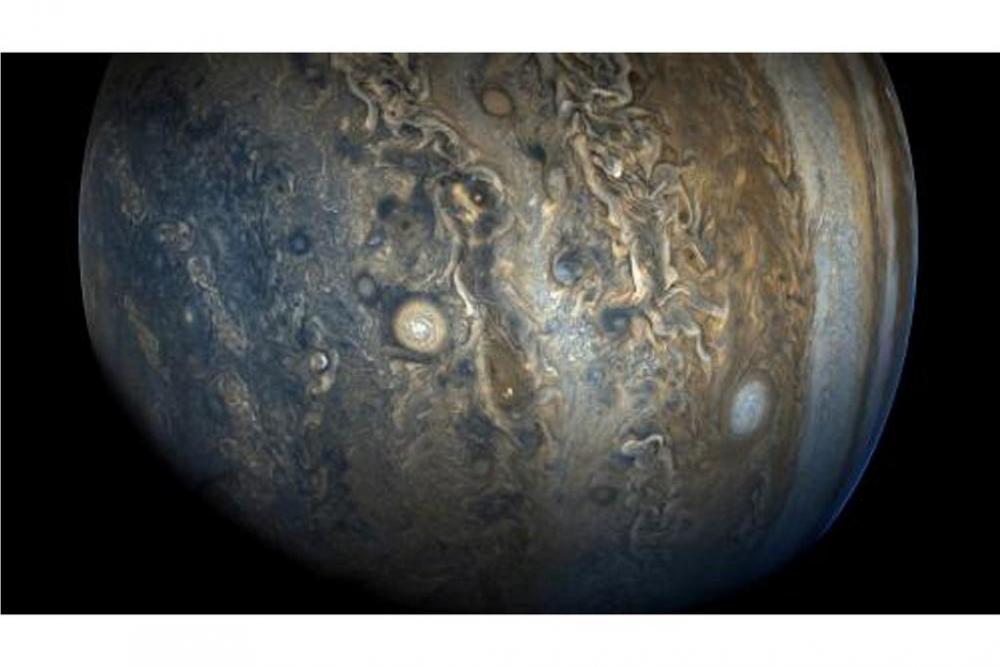 木星南半球の嵐と雲　NASA/JPL-Caltech/SwRI/MSSS