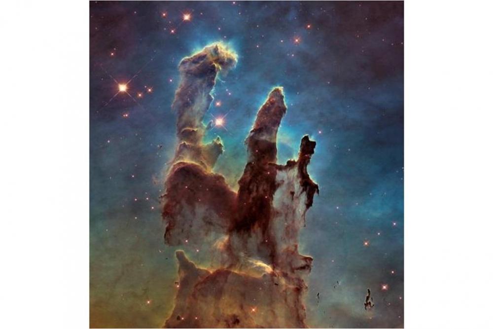 M16（わし星雲）「創造の柱」　NASA,ESA,andtheHubbleHeritageTeam(STScI/AURA)